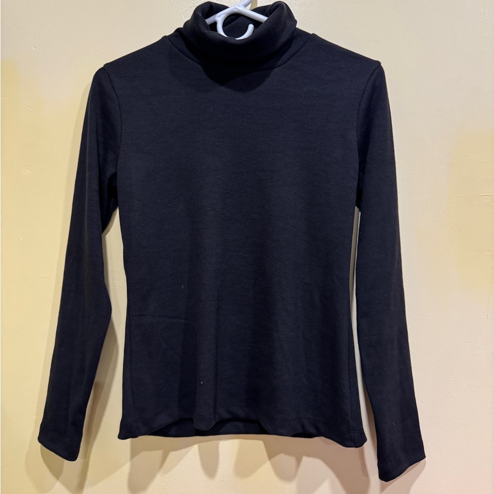 Black Long Sleeve Turtleneck Top - Picture 12 of 12